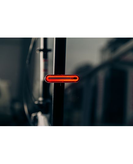 Блимавка задня ONRIDE Inferno 20 USB габаритне світло black, зображення 3