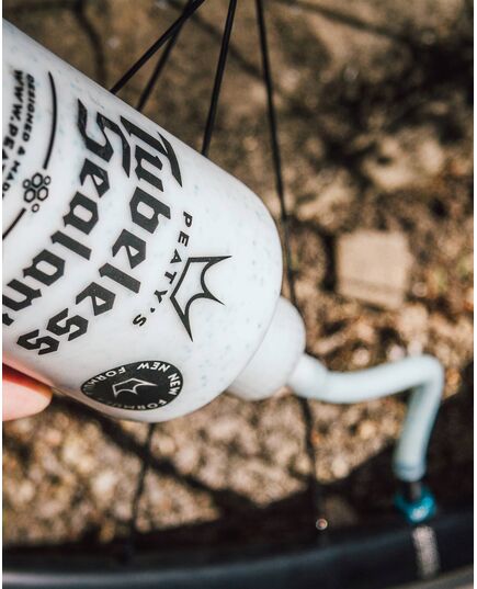 Герметик бескамерный Peaty's Holeshot BioFibre Tubeless Tyre Sealant, 1L, изображение 2